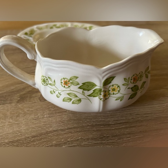 VTG Petite Flora Ironstone Gravy Boat 2 Piece Boat And Dish Floral - Picture 8 of 13